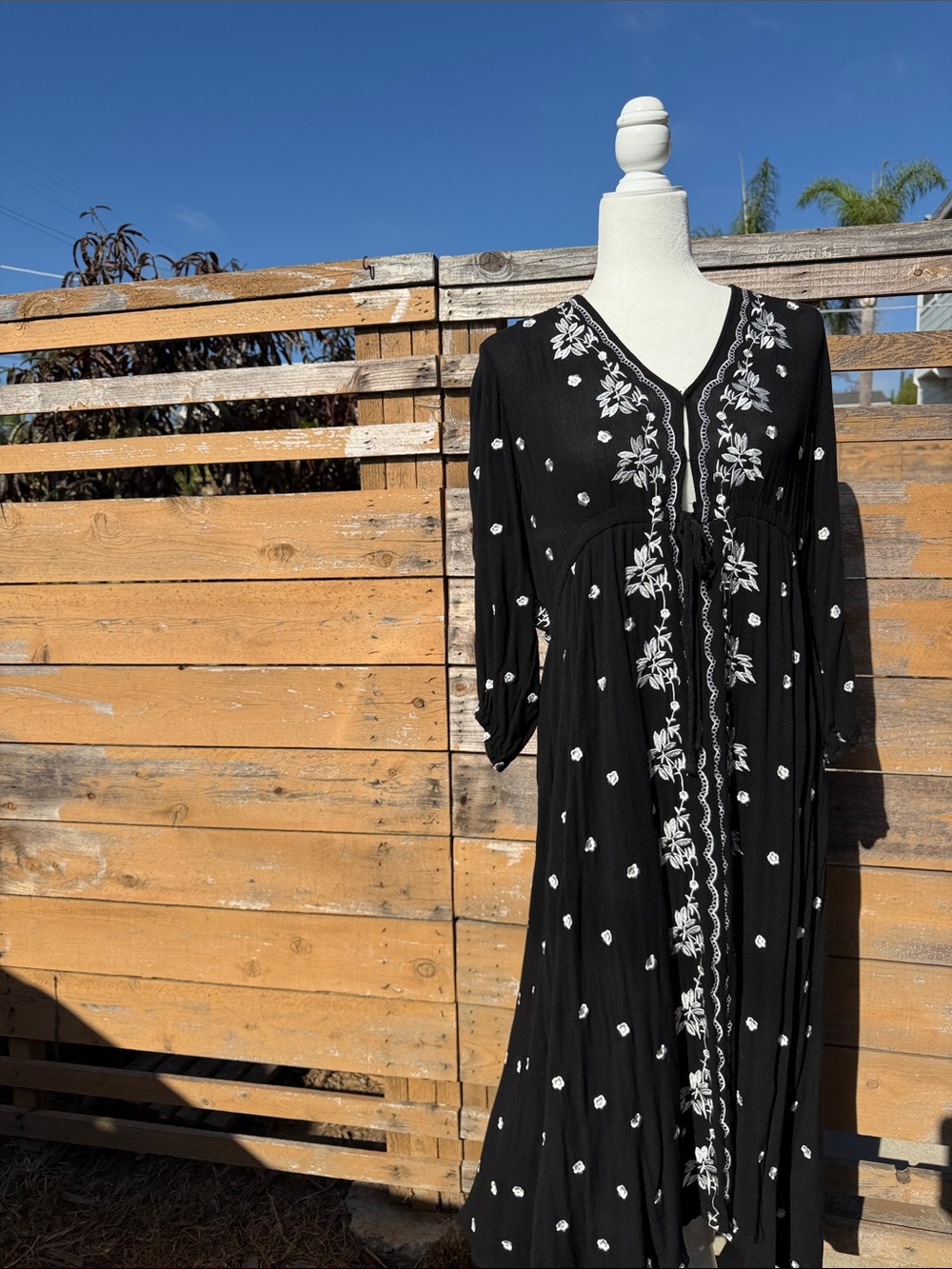 Embroidered Black & White Floral Midi Dress - Women's